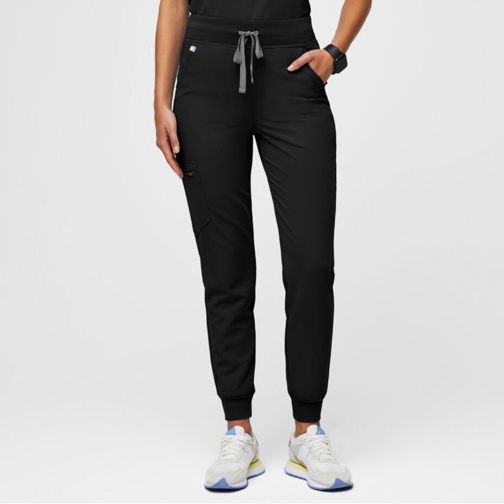 Figs Zamora high waisted joggers in black